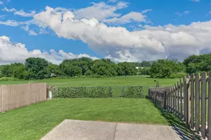 62 Vermont Ave, Bloomington, IL 61701 - Photo 37