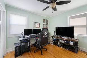 831 S Wisconsin Ave, Villa Park, IL 60181 - Photo 13