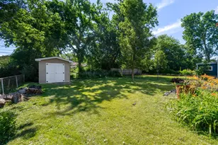 831 S Wisconsin Ave, Villa Park, IL 60181 - Photo 19
