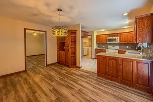 17 Lafayette Meadow, Mattoon, IL 61938 - Photo 7