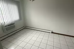 4752 W 101st St, Oak Lawn, IL 60453 - Photo 5