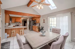 398 W St Charles Rd, Elmhurst, IL 60126 - Photo 5