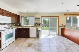 1022 Wrens Gate, Mundelein, IL 60060 - Photo 11