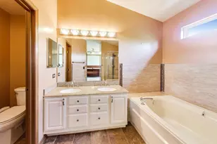 1022 Wrens Gate, Mundelein, IL 60060 - Photo 23