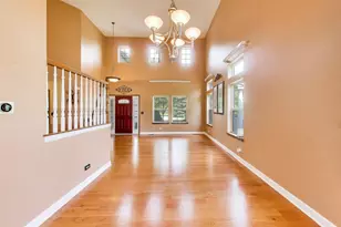 1022 Wrens Gate, Mundelein, IL 60060 - Photo 7