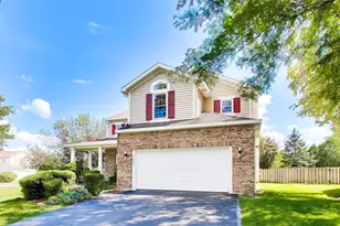 1022 Wrens Gate, Mundelein, IL 60060 - Photo 3