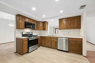 101 S Summit Ave, Park Ridge, IL 60068 - Photo 5