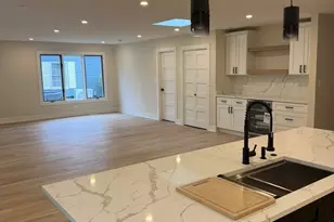 920 Eden Dr, Schaumburg, IL 60195 - Photo 9