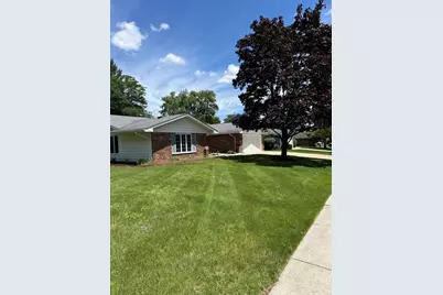 920 Eden Drive, Schaumburg, IL 60195 - Photo 3