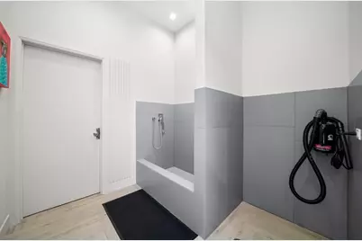 4250 W Belmont Avenue #5, Chicago, IL 60641 - Photo 25