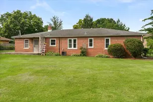 429 S Stratford Ave, Elmhurst, IL 60126 - Photo 23