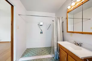 429 S Stratford Ave, Elmhurst, IL 60126 - Photo 13