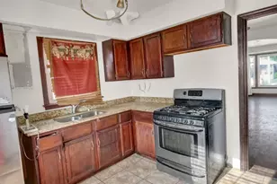 14424 S Lowe Ave, Riverdale, IL 60827 - Photo 9