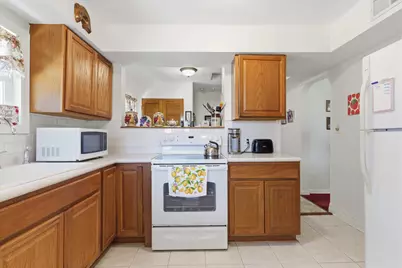10111 S California Avenue, Chicago, IL 60655 - Photo 7
