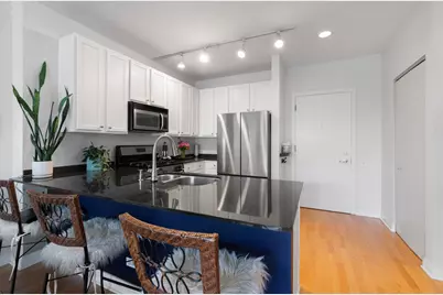 859 W Erie Street #408, Chicago, IL 60642 - Photo 5