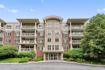 425 Benjamin Drive #205, Vernon Hills, IL 60061 - Photo 1