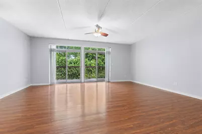 425 Benjamin Drive #205, Vernon Hills, IL 60061 - Photo 5