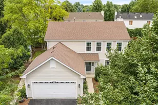 2463 Warm Springs Ln, Naperville, IL 60564 - Photo 3