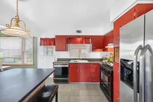 171 N Normandy Dr, Chicago Heights, IL 60411 - Photo 7