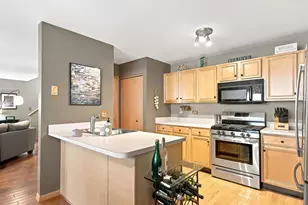 783 Manor Rd, Crystal Lake, IL 60014 - Photo 3