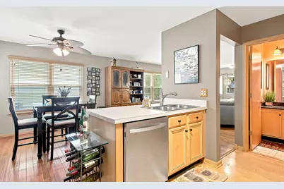 783 Manor Road, Crystal Lake, IL 60014 - Photo 7