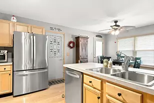 783 Manor Rd, Crystal Lake, IL 60014 - Photo 5