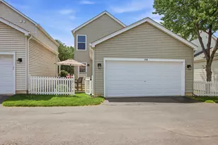 783 Manor Rd, Crystal Lake, IL 60014 - Photo 3