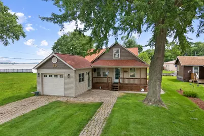 29 Atwater Parkway, Fox Lake, IL 60020 - Photo 1