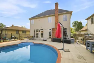 1615 Nicholson St, Crest Hill, IL 60403 - Photo 31