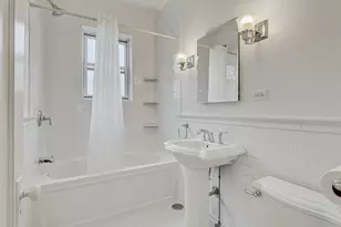 5515 N Winthrop Ave, Chicago, IL 60640 - Photo 13