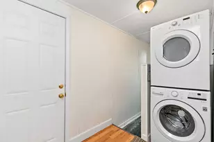 315 E 2nd St, East Dundee, IL 60118 - Photo 11