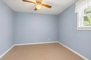 315 E 2nd St, East Dundee, IL 60118 - Photo 7