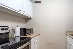 233 E Erie St, Chicago, IL 60611 - Photo 7