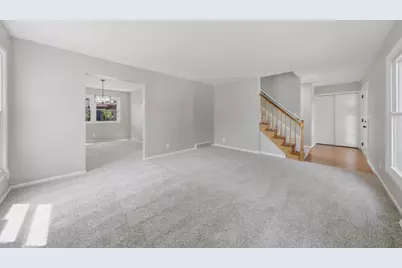 1520 Crestwood Court, Aurora, IL 60506 - Photo 5