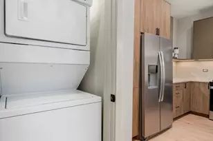 6633 N Milwaukee Ave, Niles, IL 60714 - Photo 39
