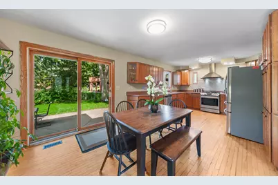 836 Napa Street, Carol Stream, IL 60188 - Photo 11