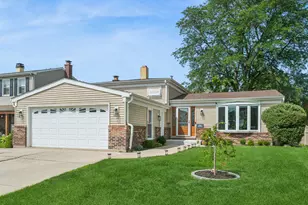 836 Napa St, Carol Stream, IL 60188 - Photo 1