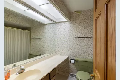 3411 E Crystal Lake Avenue, Crystal Lake, IL 60014 - Photo 9