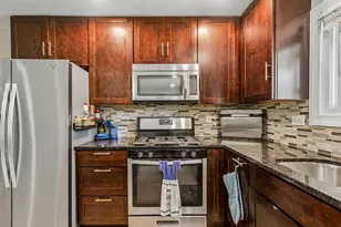 7 Derbyshire Ct, Bolingbrook, IL 60440 - Photo 11