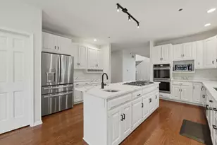 5212 Briarcrest Ln, Long Grove, IL 60047 - Photo 9