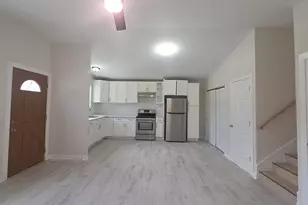 306 Brierhill Dr, Round Lake Park, IL 60073 - Photo 5
