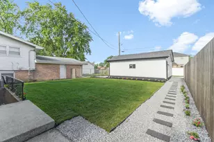 15944 Paulina St, Harvey, IL 60426 - Photo 17