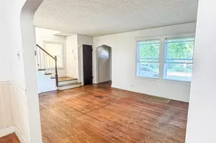 227 W 146th St, Dolton, IL 60419 - Photo 7