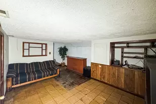 227 W 146th St, Dolton, IL 60419 - Photo 17