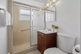 1714 Sycamore St, Des Plaines, IL 60018 - Photo 11