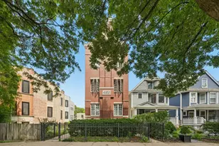 4851 N Paulina St, Chicago, IL 60640 - Photo 1