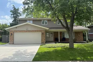 625 Sapling Ln, Deerfield, IL 60015 - Photo 1