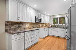 14 Lake Shore Dr, Oakwood Hills, IL 60013 - Photo 3
