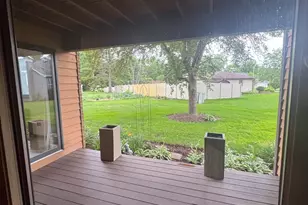650 Waverly Dr, Elgin, IL 60120 - Photo 21