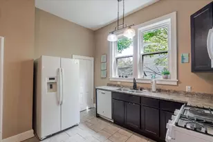 211 E Lincoln St, Bloomington, IL 61701 - Photo 19
